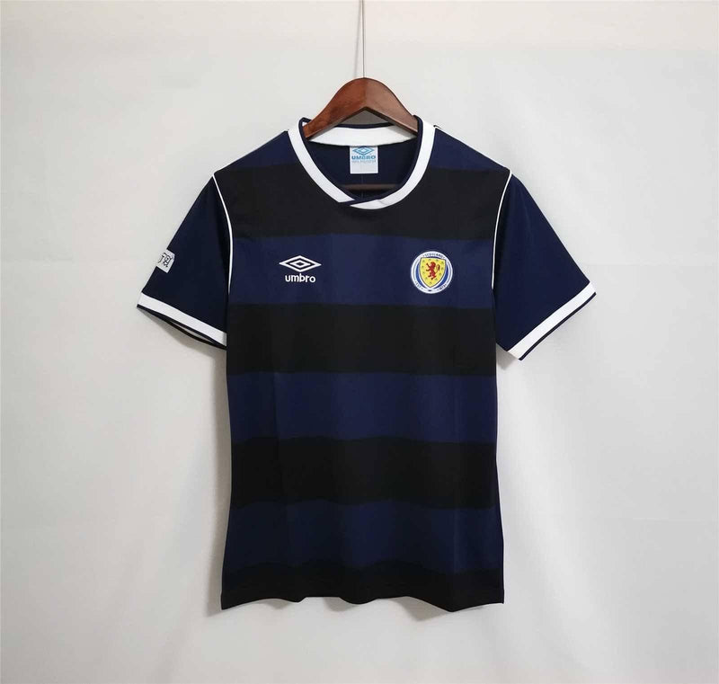 SCOTLAND HOME 1982 MAN (RETRO)