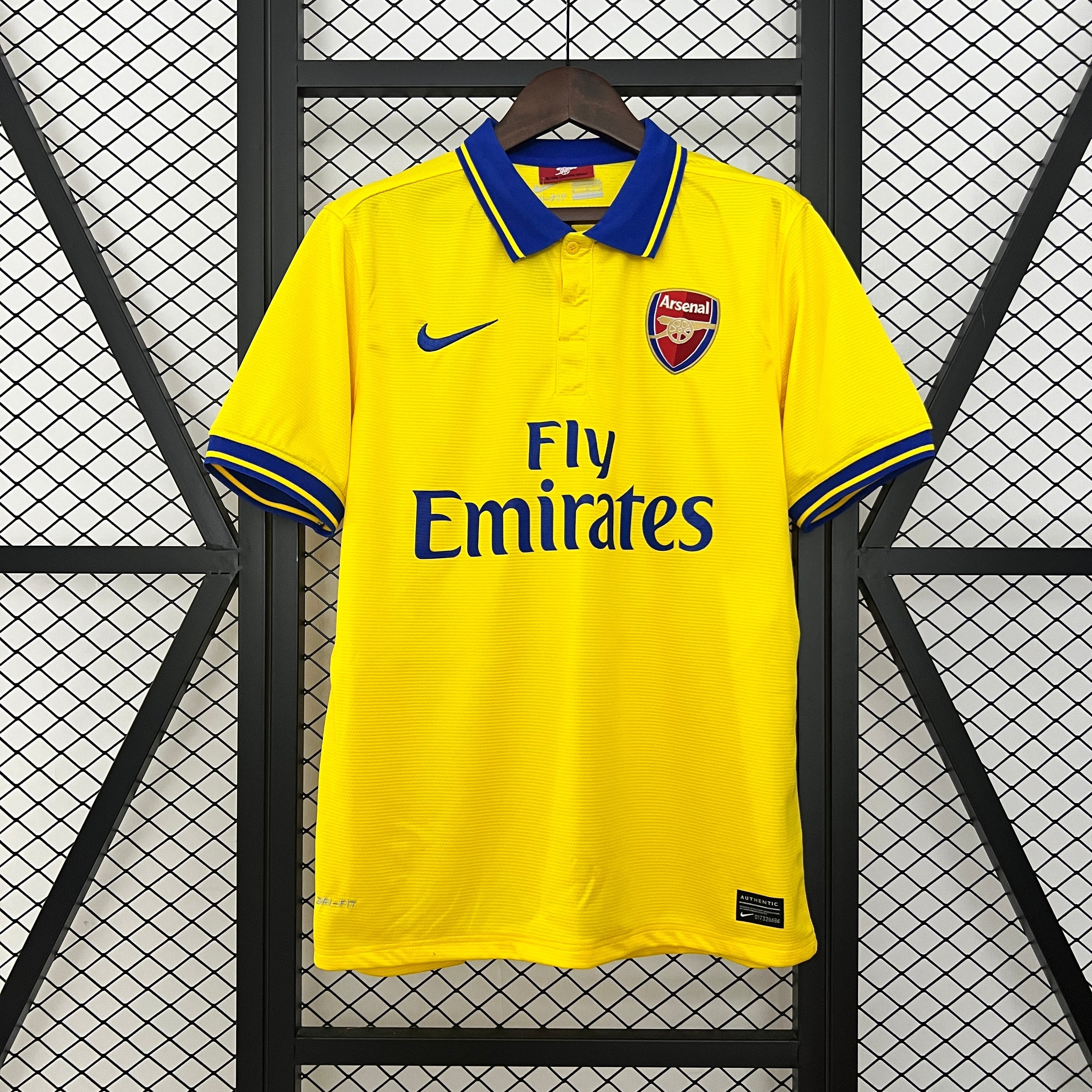 ARSENAL II 13/14 MAN (RETRO)
