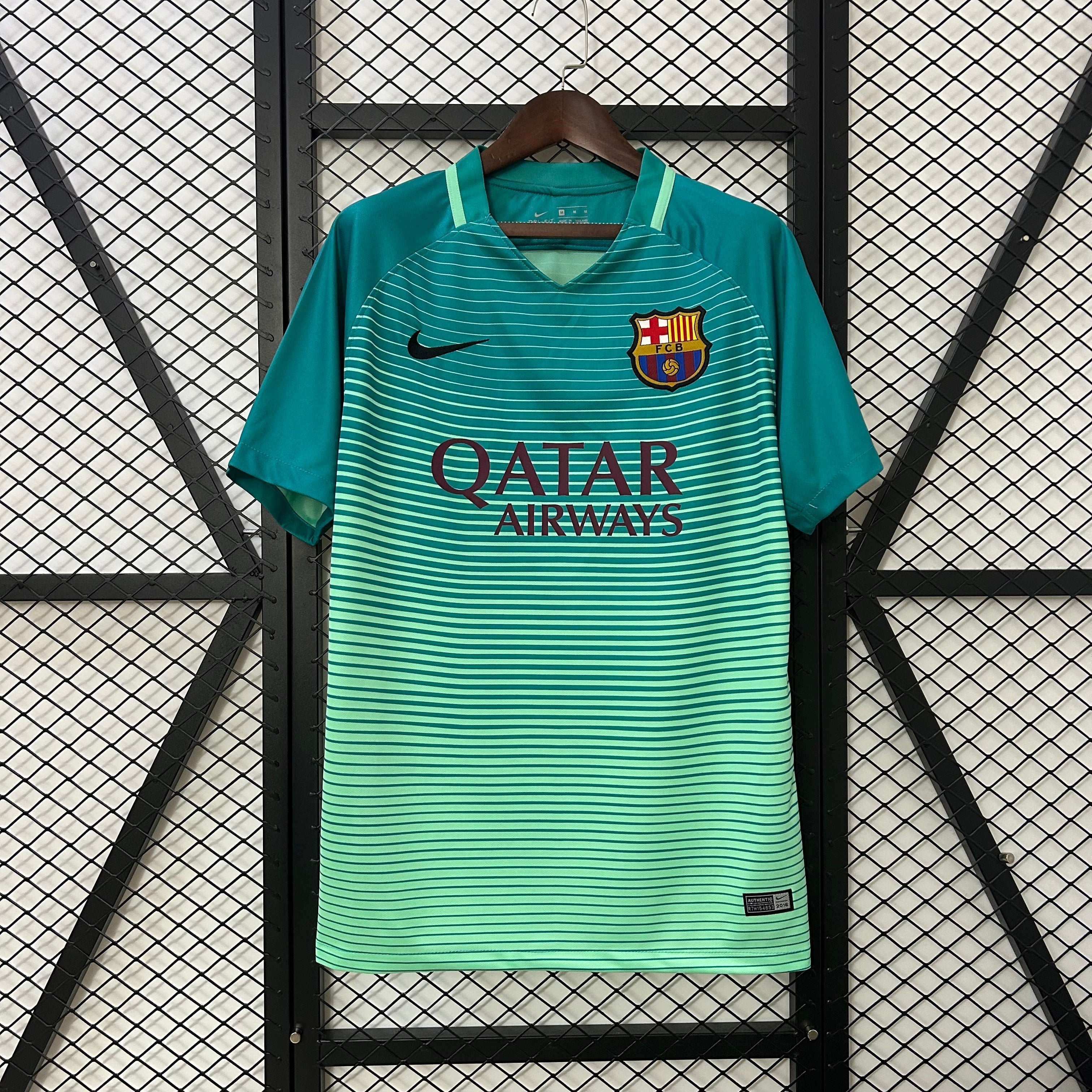 BARCELONA II 16/17 MAN (RETRO)