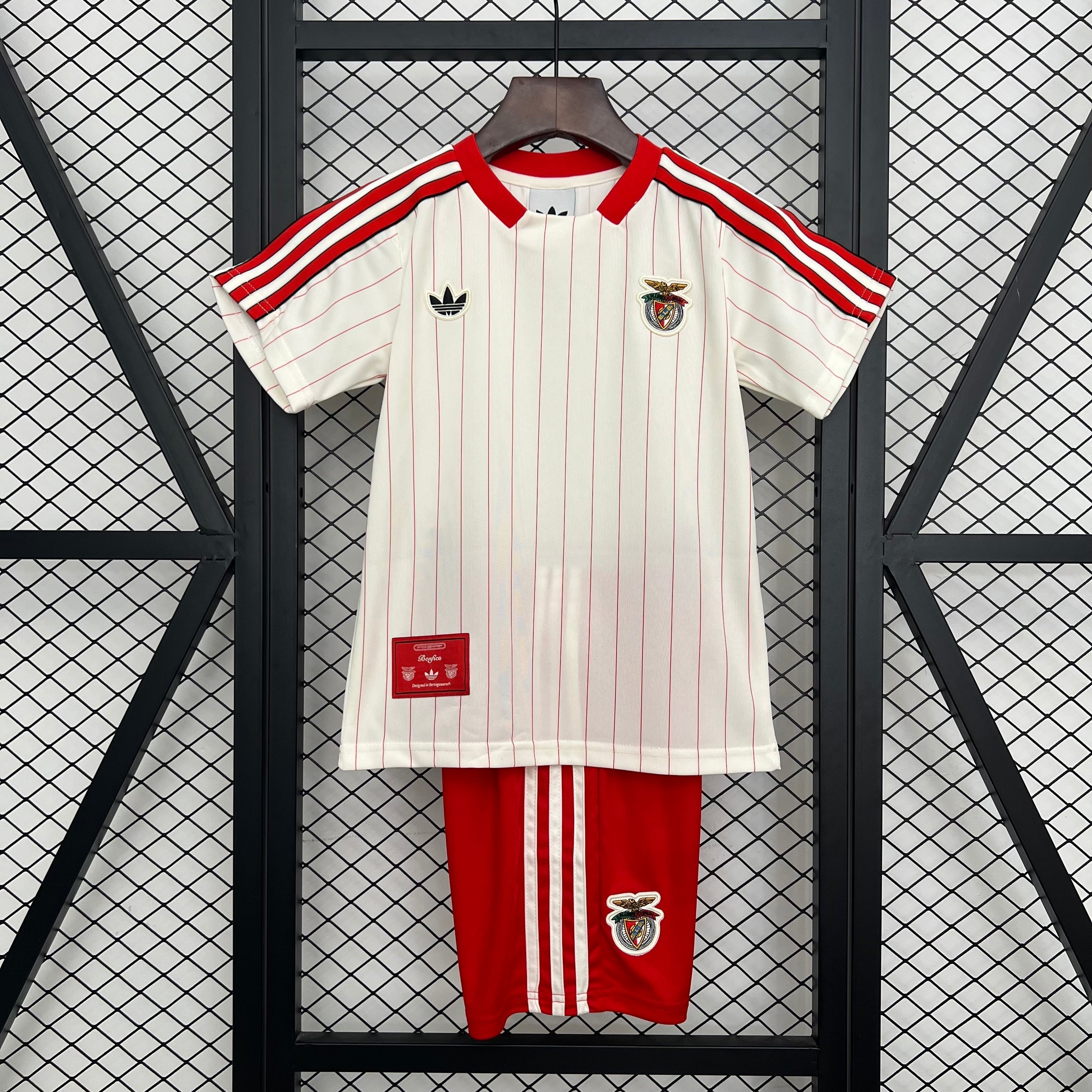 SPORTING LISBON SPECIAL EDITION RETRO I 25/26 KID SET