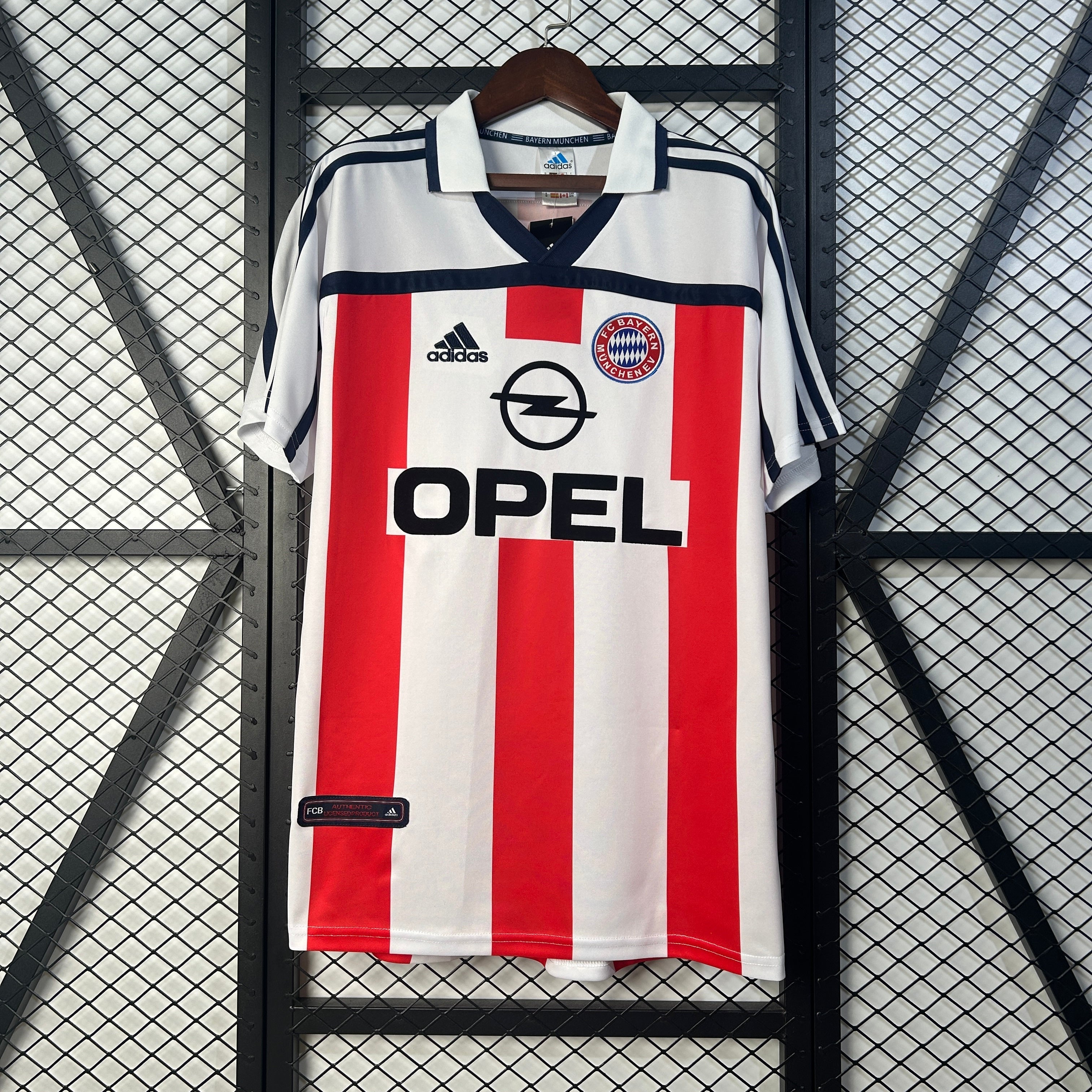 BAYERN MUNICH II 00/02 MAN (RETRO)