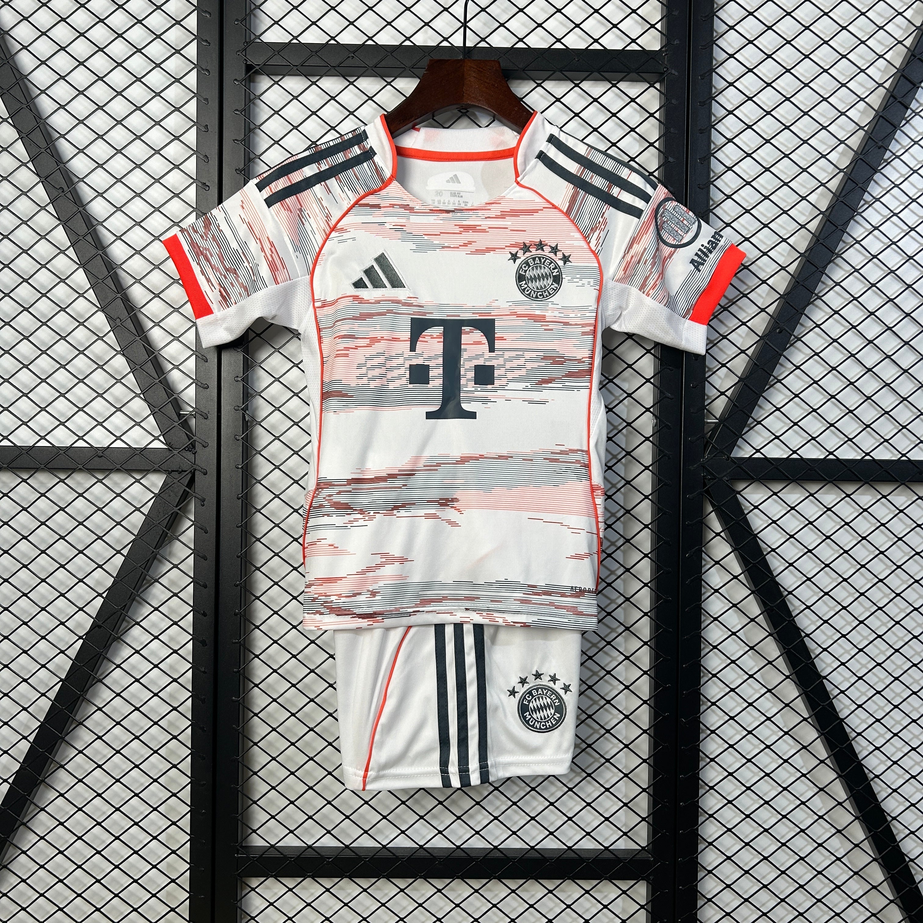 BAYERN MUNICH II 25/26 KID SET