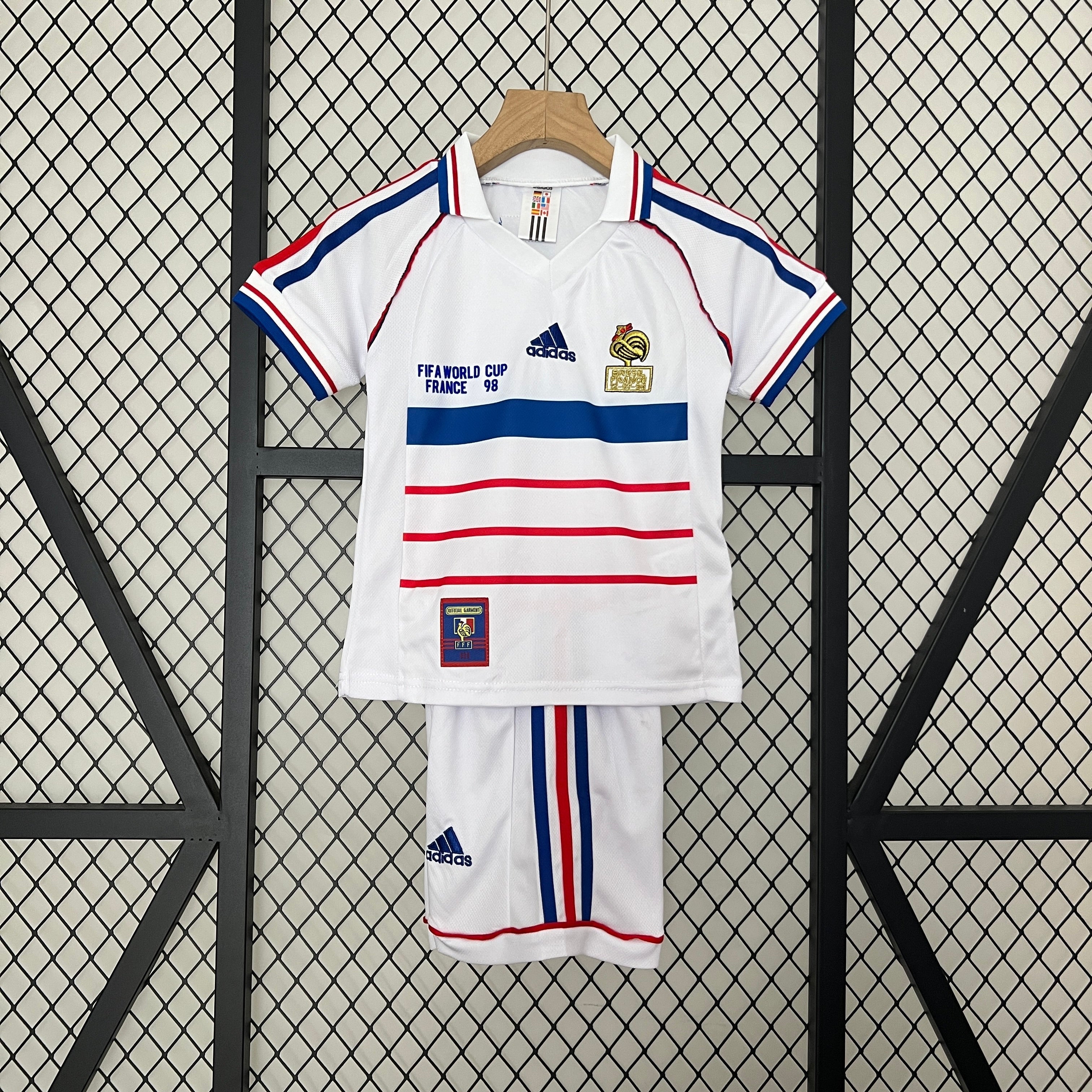 FRANCE ESPECIAL FINAL WORLD CUP II 1998 KID SET (RETRO)