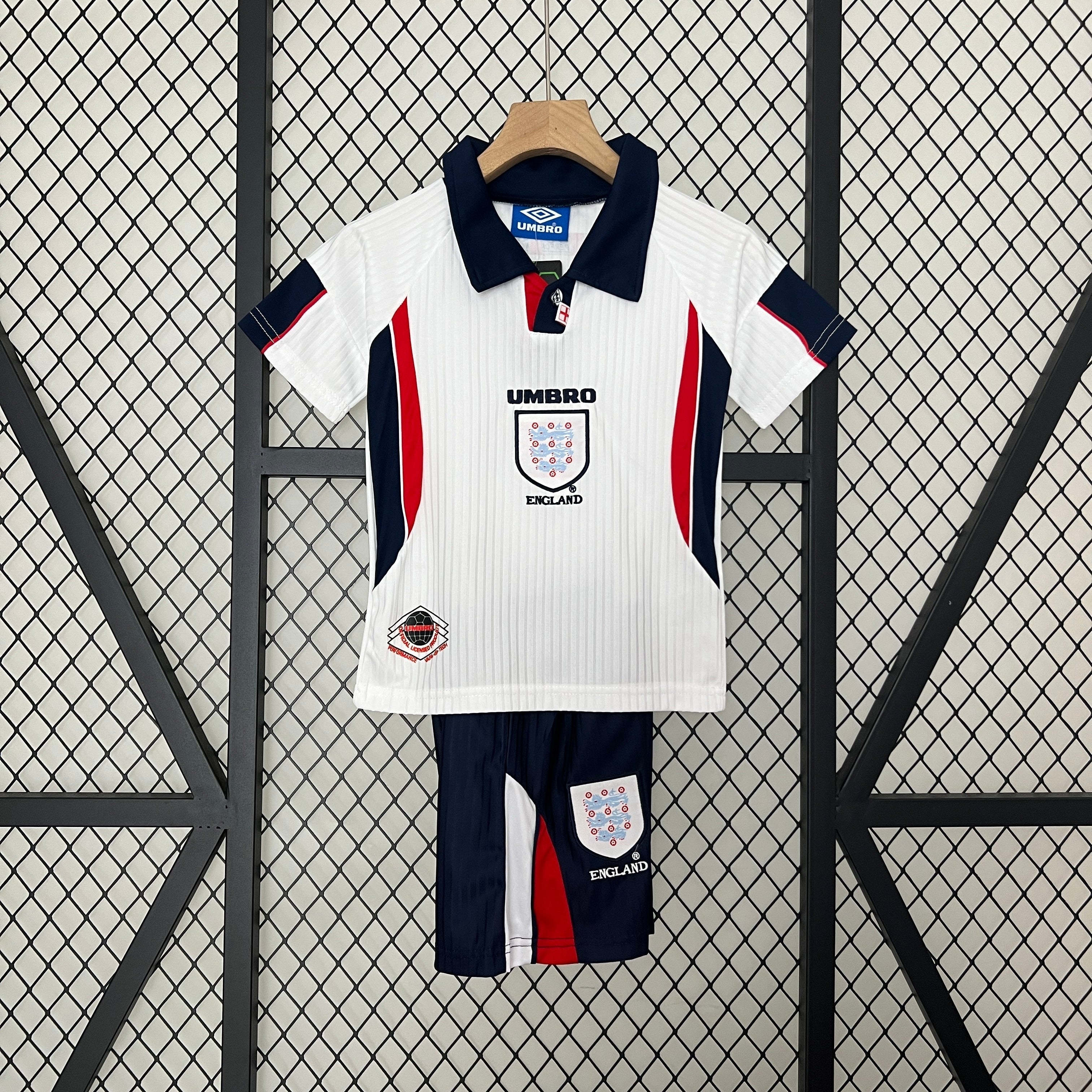 ENGLAND I 1998 KID SET (RETRO)