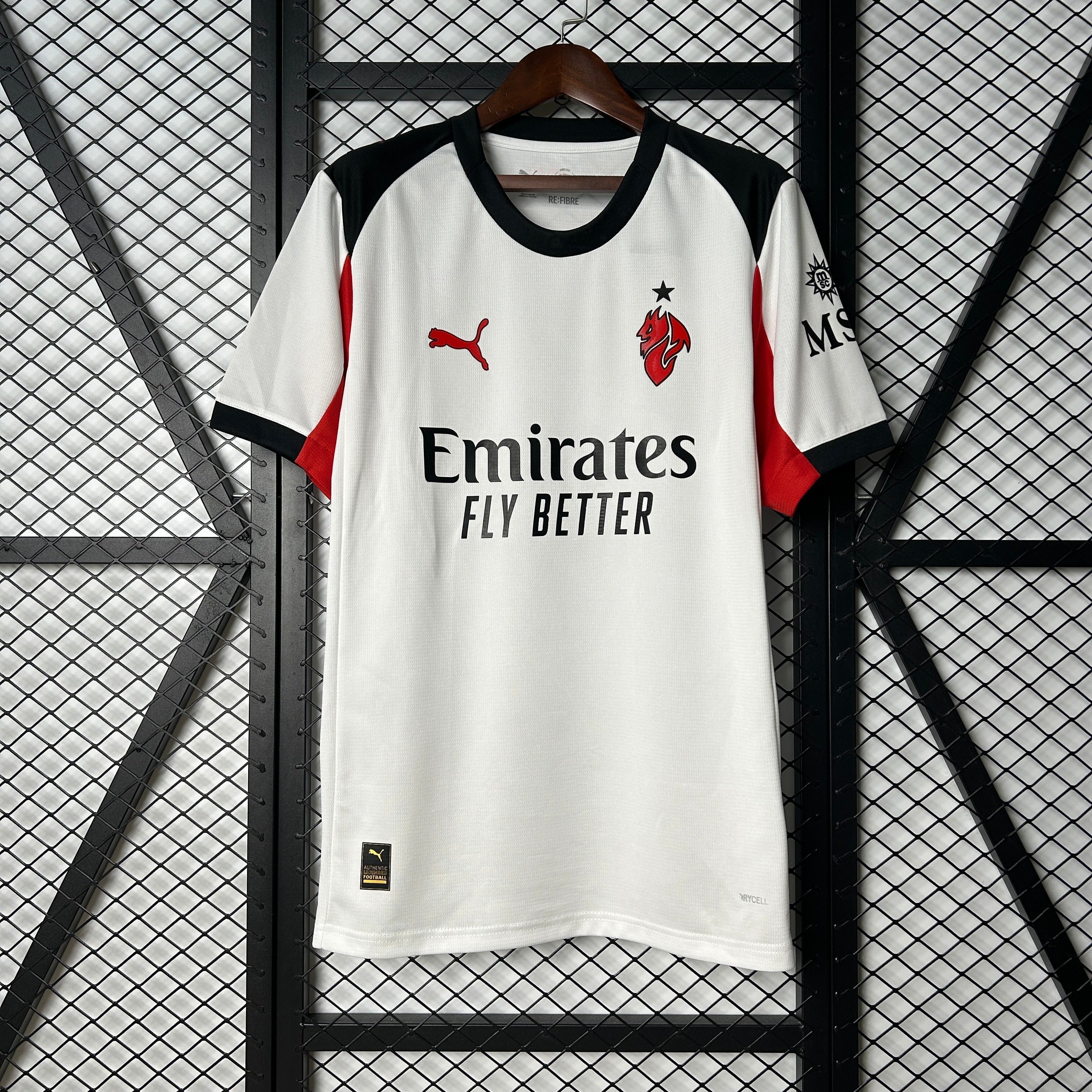 MILAN II 25/26 MAN