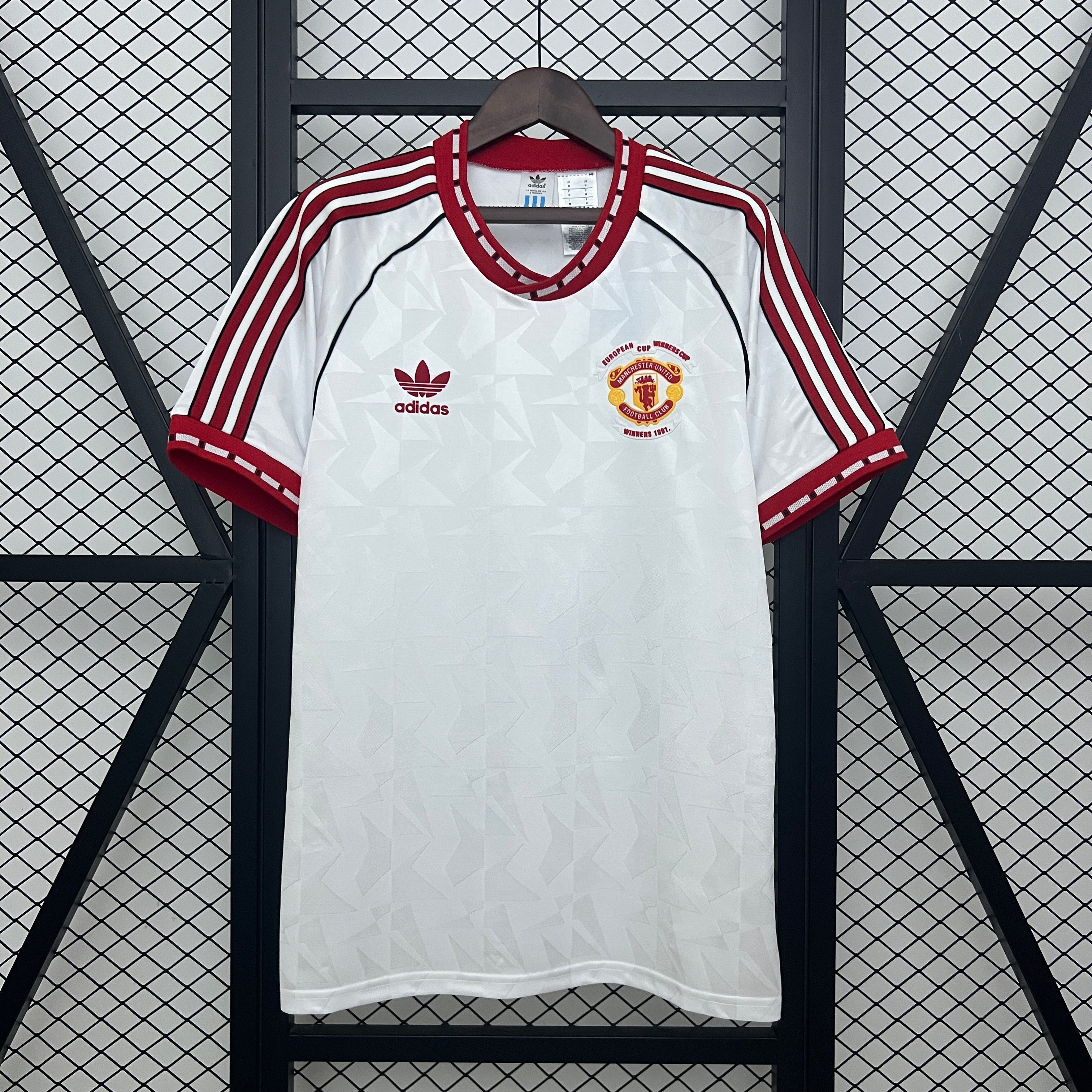 MANCHESTER UNITED II 90/92 MAN (RETRO)