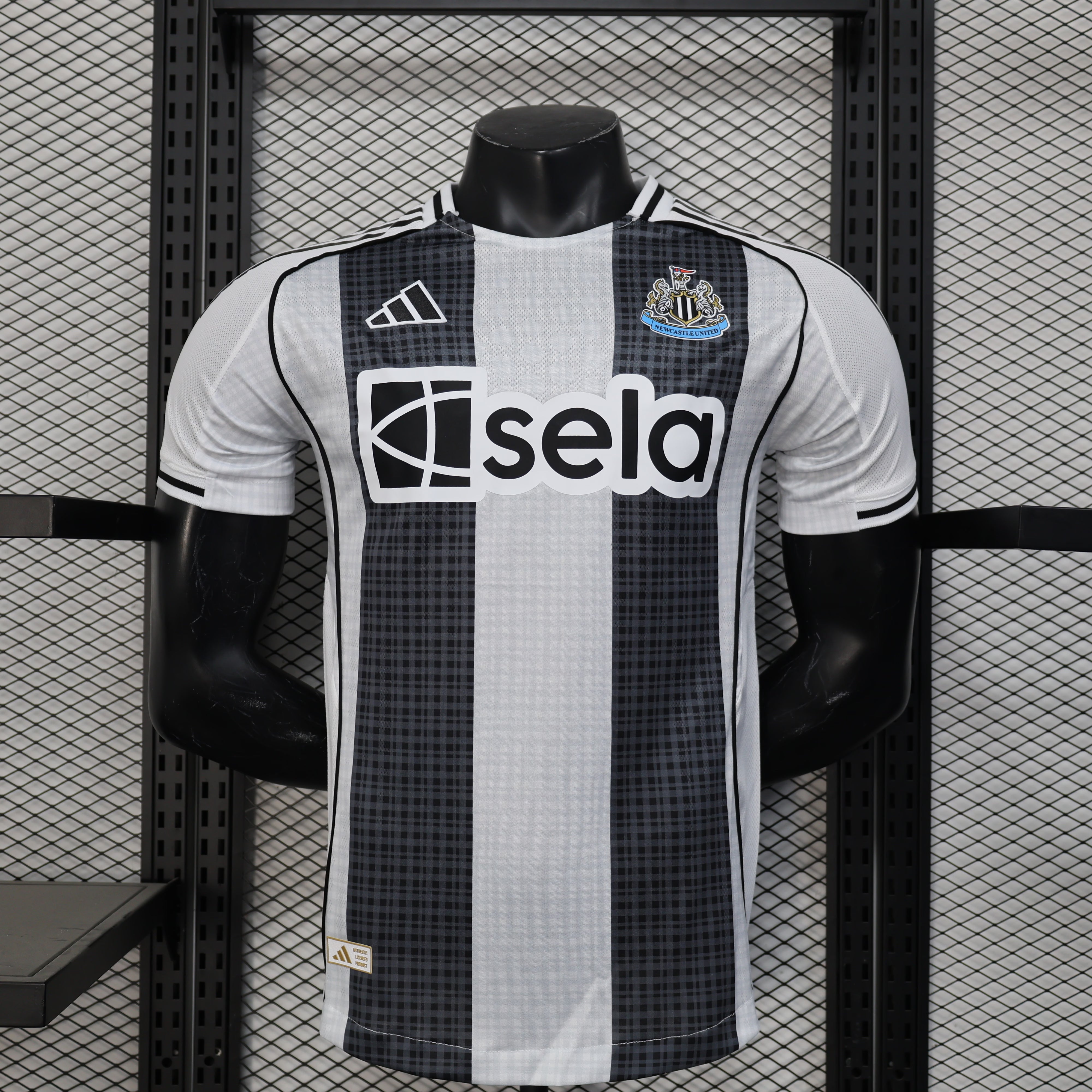 NEWCASTLE I 25/26 MAN (PLAYER VERSION)