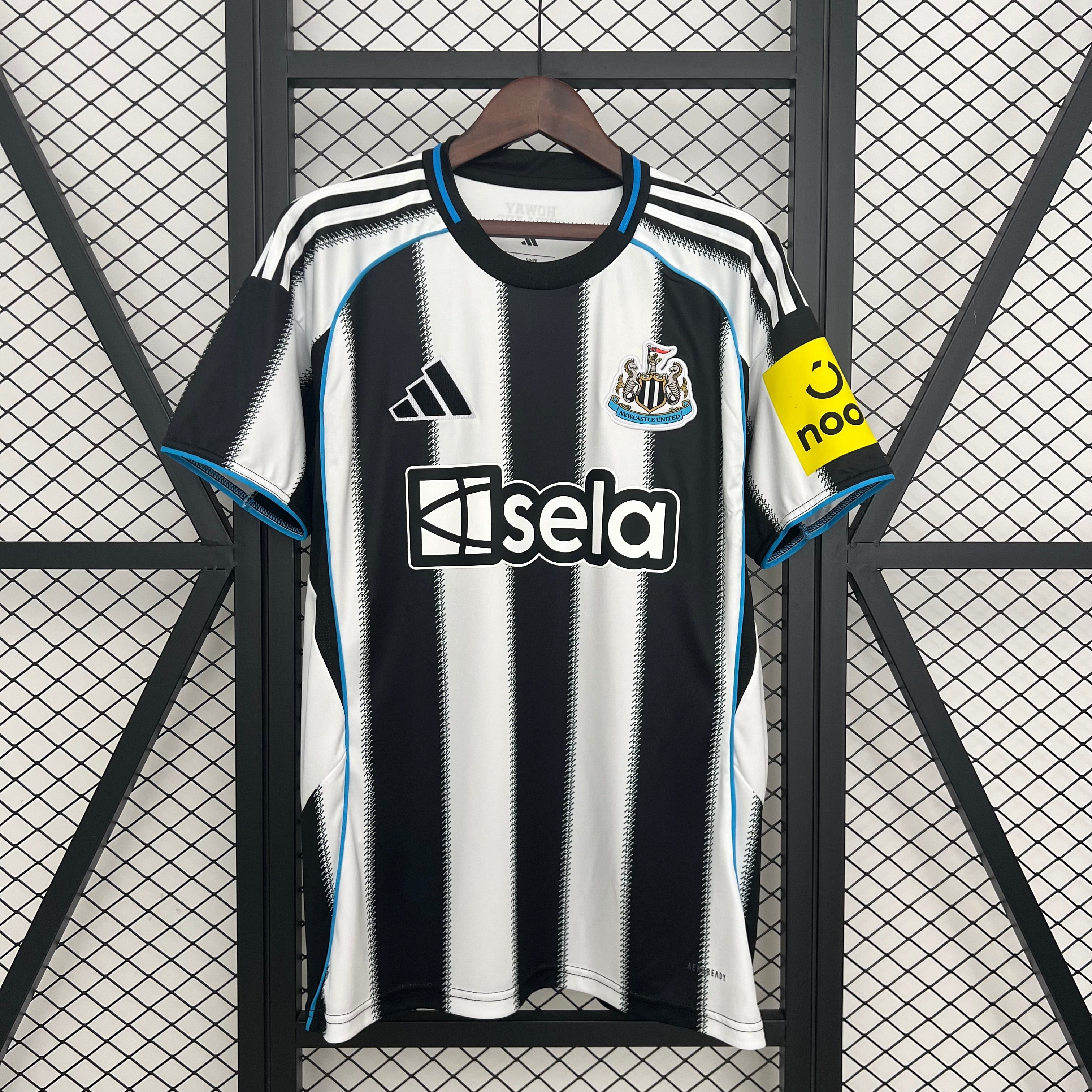 NEWCASTLE I 25/26 MAN