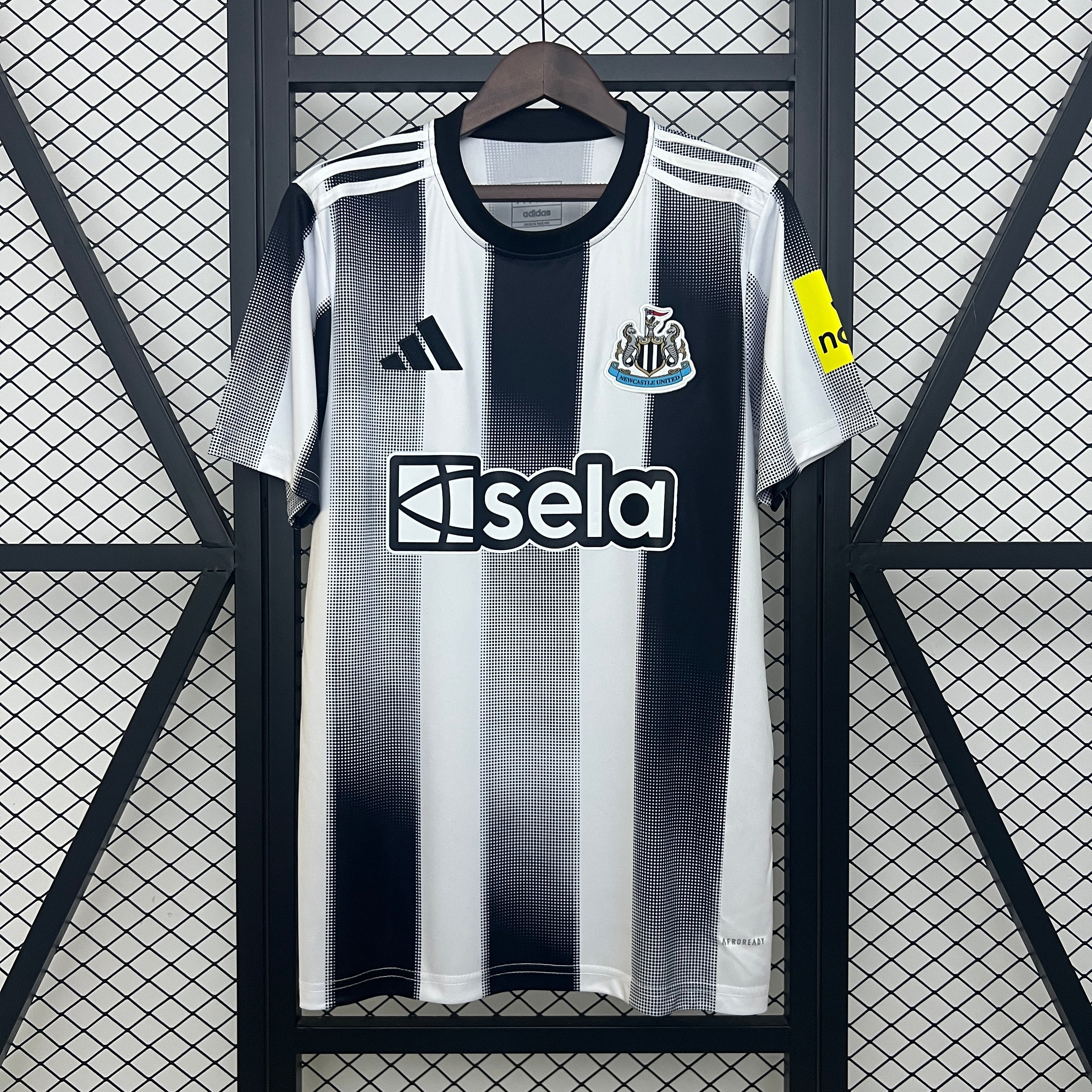NEWCASTLE I 25/26 MAN
