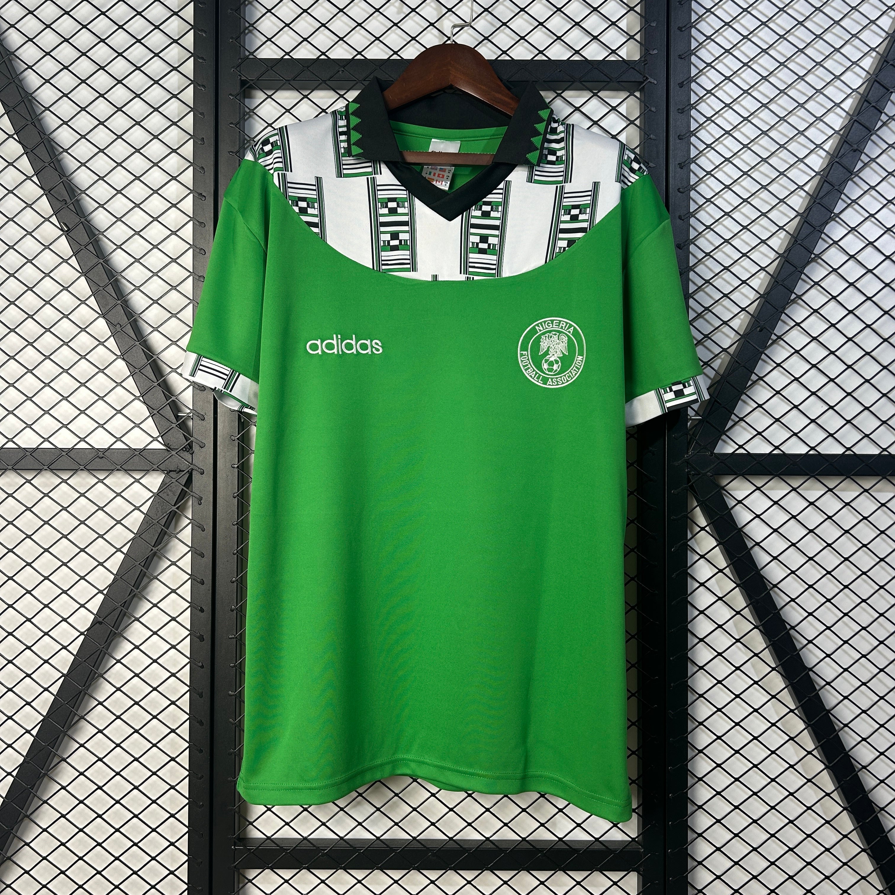 NIGERIA I 1994 MAN (RETRO)