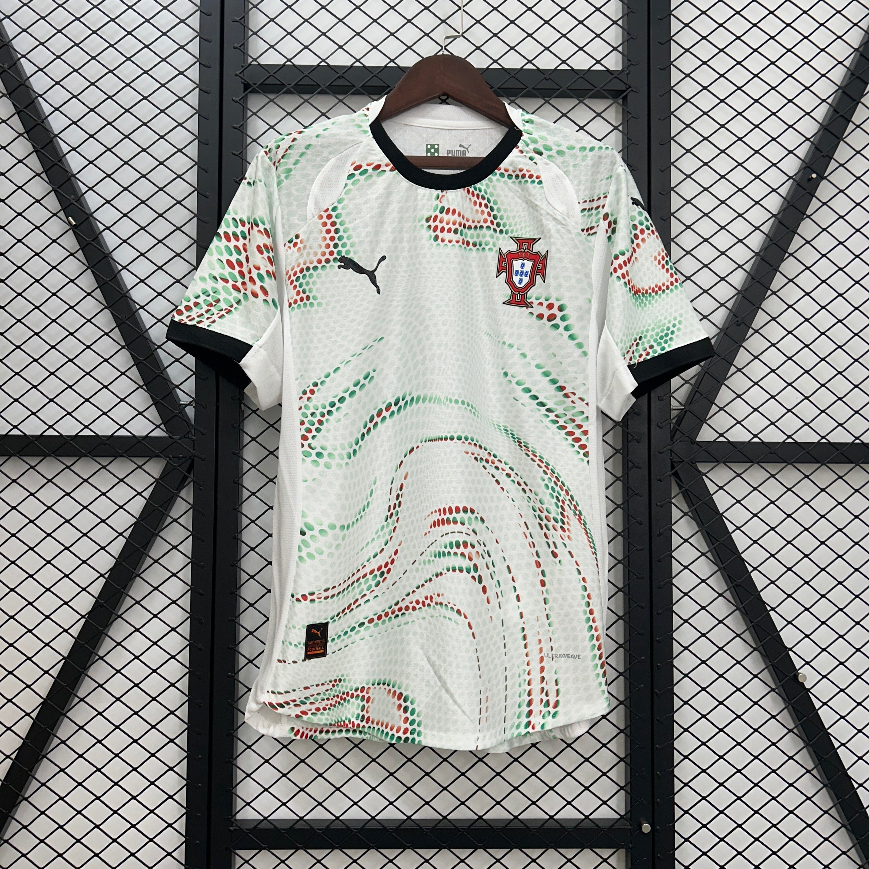 PORTUGAL II 2O25 MAN