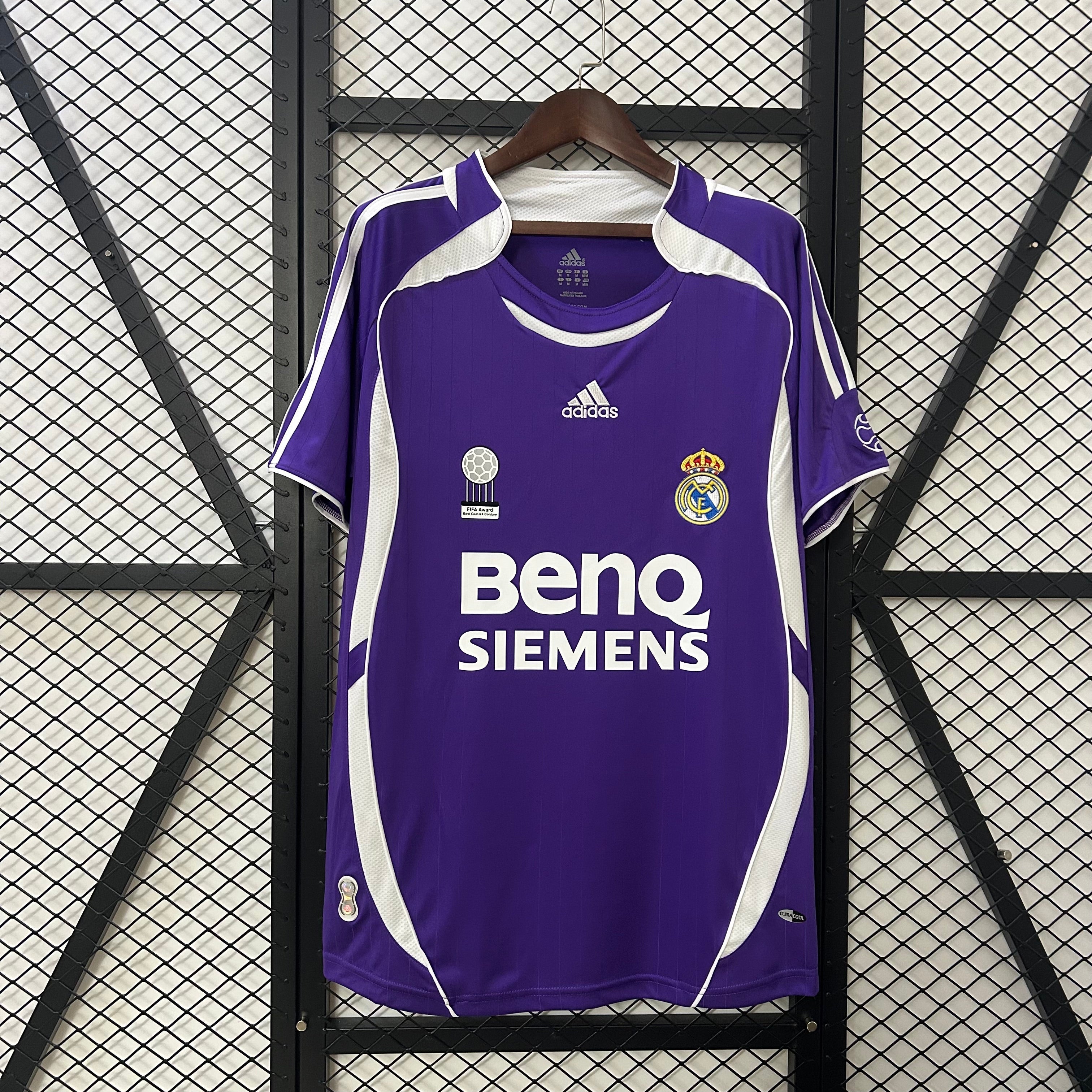 REAL MADRID III 06/07 MAN (RETRO)
