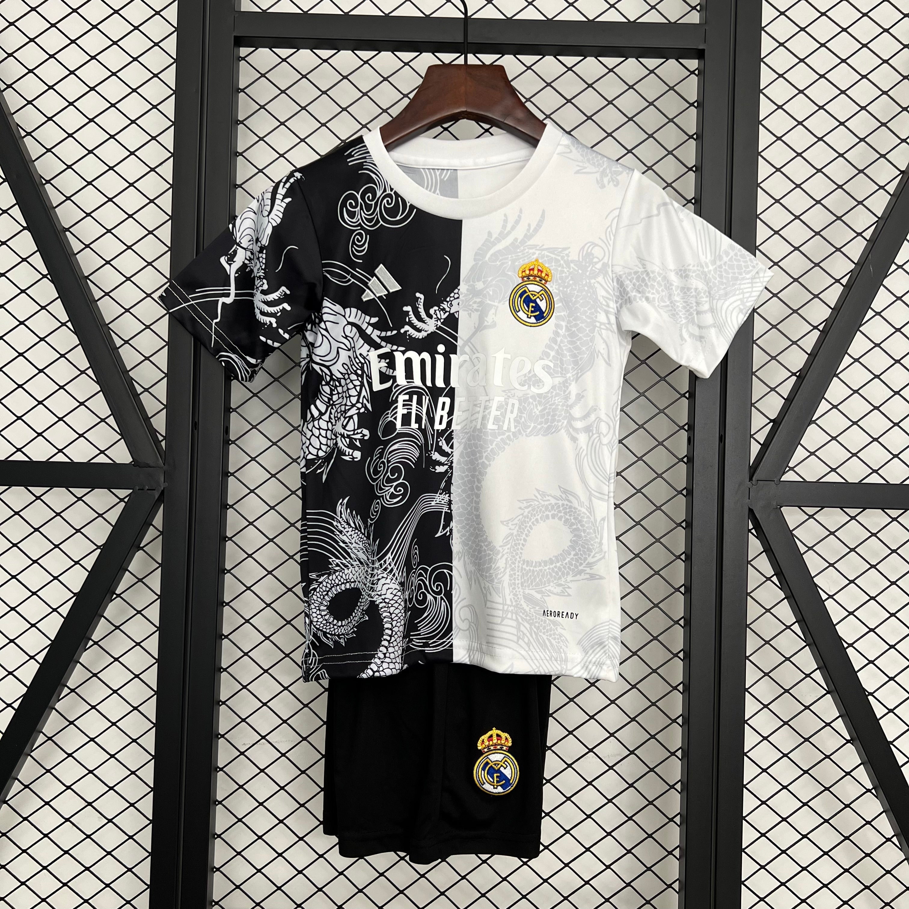 REAL MADRID SPECIAL EDITION II 25/26 KID SET
