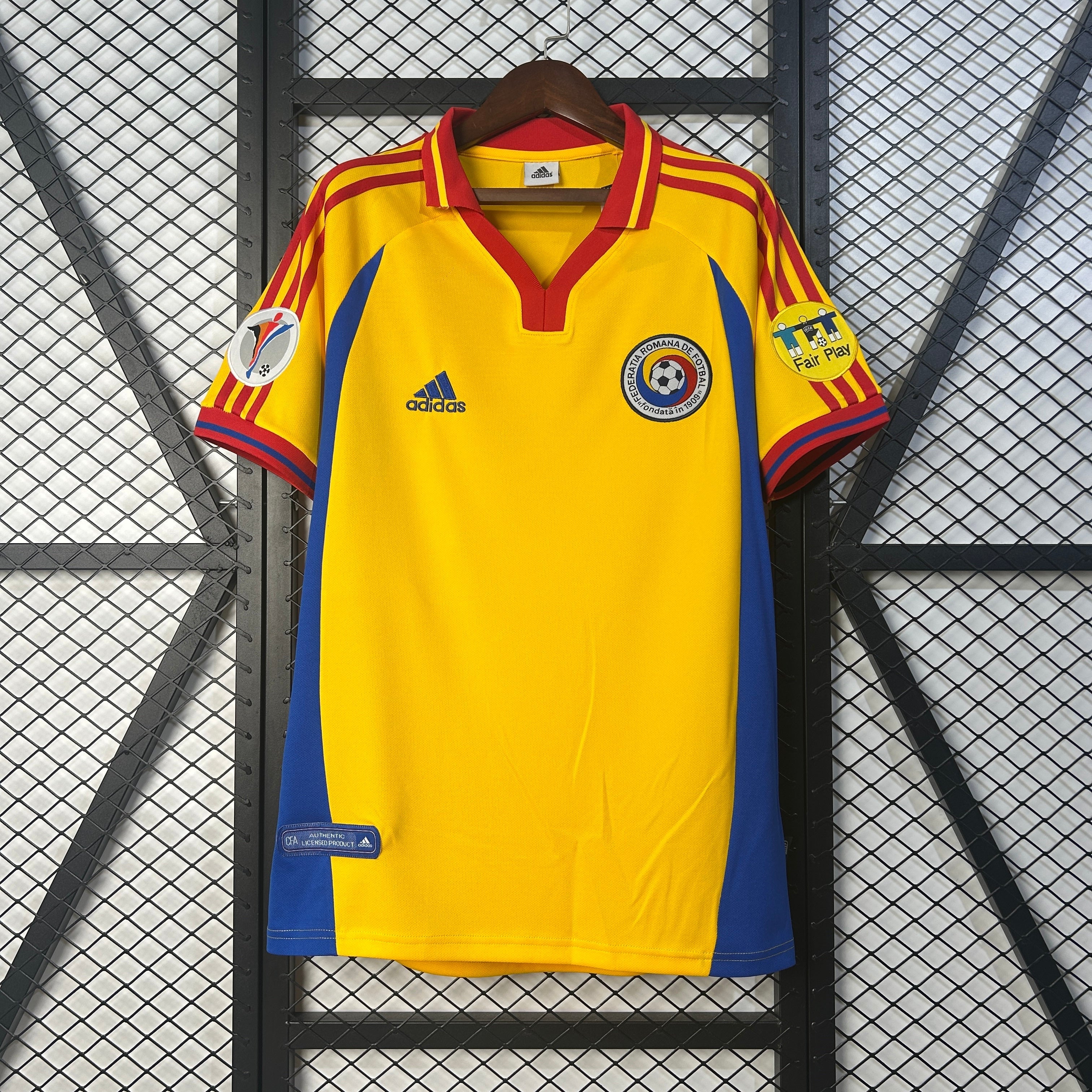 ROMANIA I 2000 MAN (RETRO)