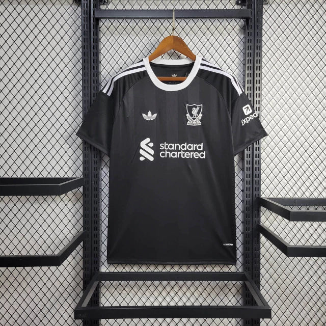 LIVERPOOL GOALKEEPER 25/26 MAN