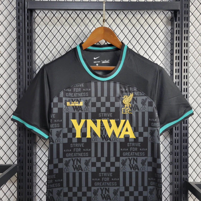 LIVERPOOL x LEBRON JAMES 24/25 MAN