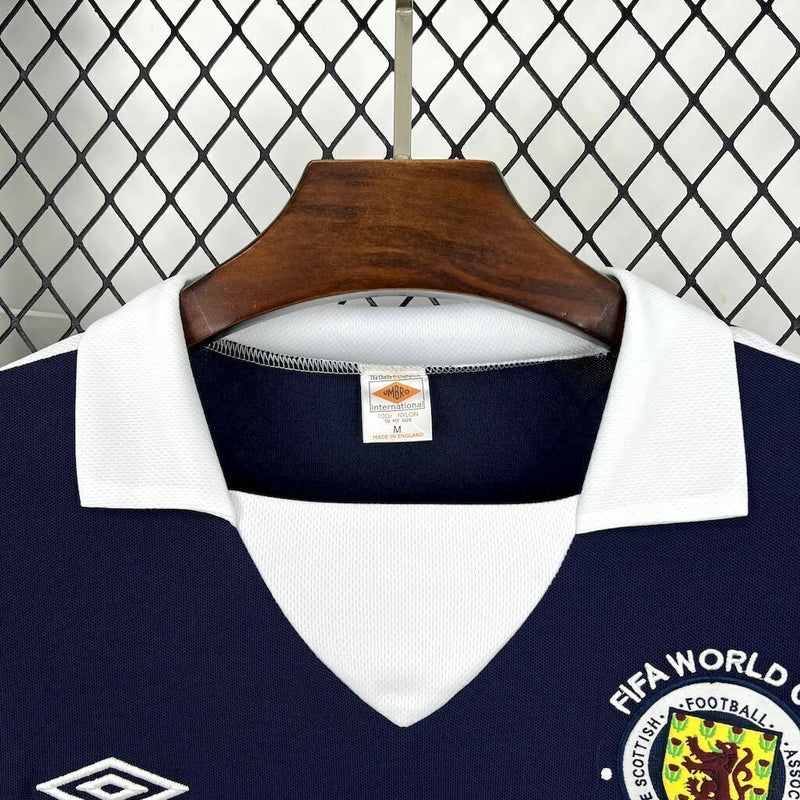 SCOTLAND 1978 MAN (RETRO)
