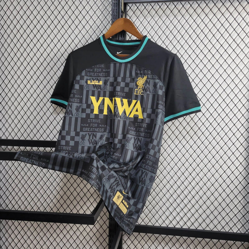 LIVERPOOL x LEBRON JAMES 24/25 MAN